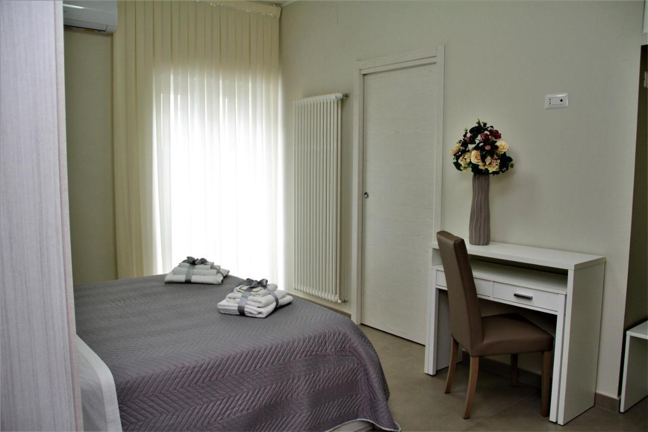 Casa Vacanze Civico 32 مونتيسكاليوزو المظهر الخارجي الصورة