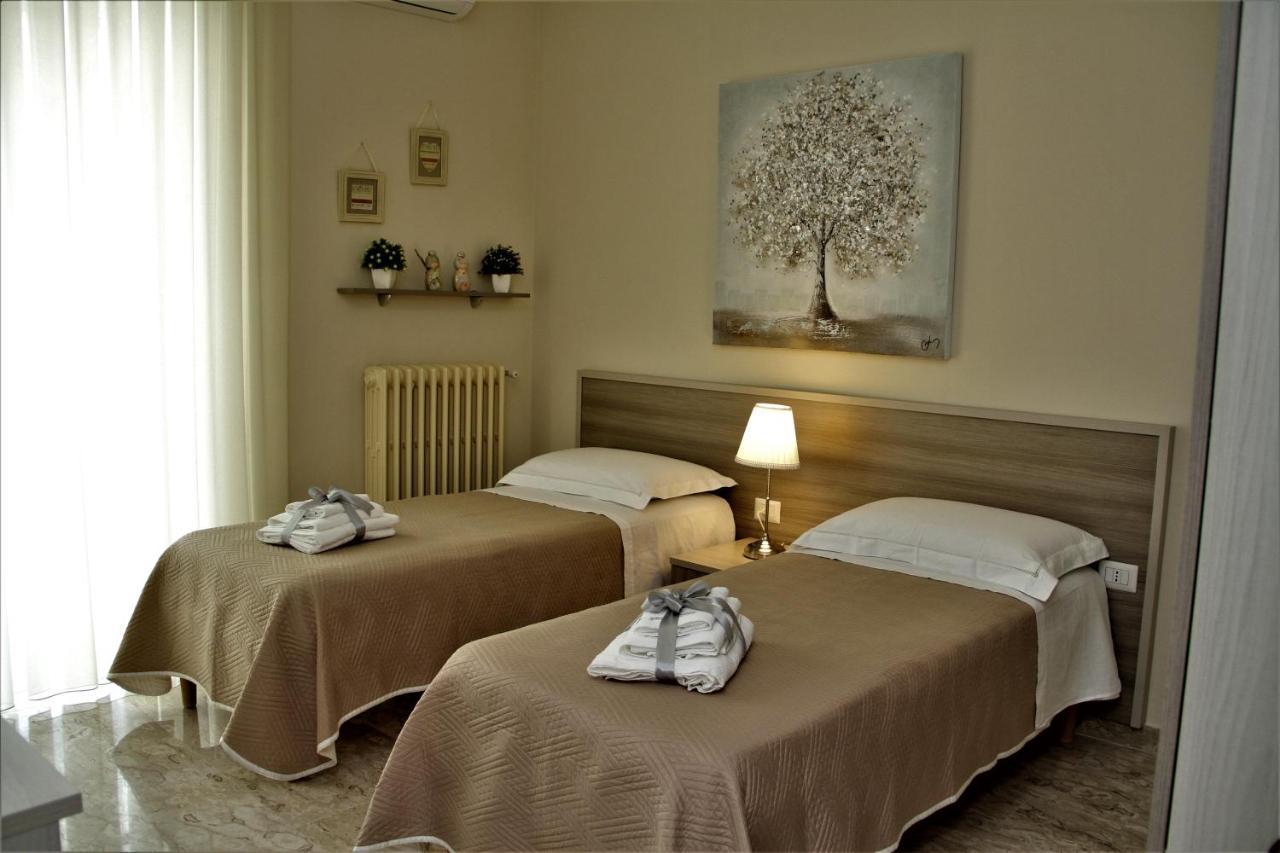 Casa Vacanze Civico 32 مونتيسكاليوزو المظهر الخارجي الصورة
