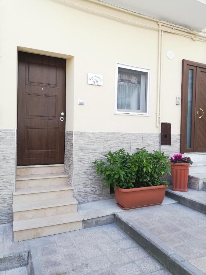 Casa Vacanze Civico 32 مونتيسكاليوزو المظهر الخارجي الصورة