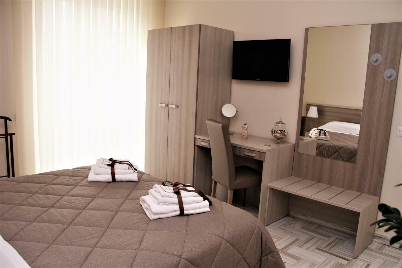 Casa Vacanze Civico 32 مونتيسكاليوزو المظهر الخارجي الصورة